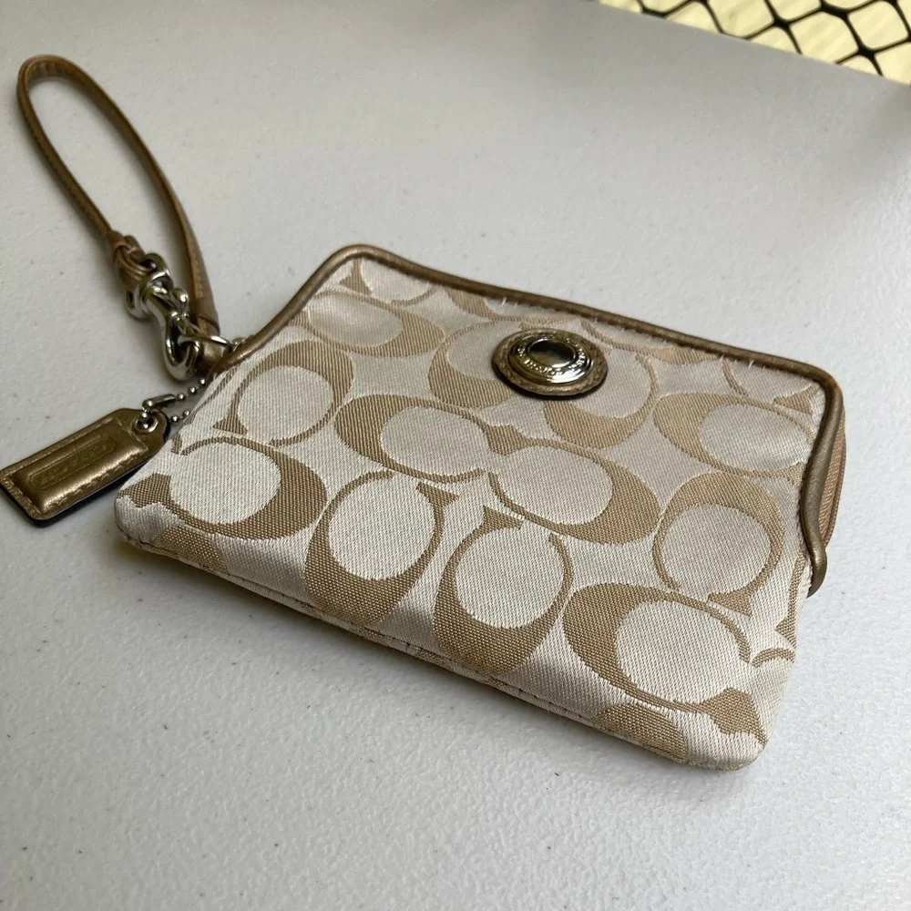 Coach Daisy Signature C Light Khaki & Gold Tone Square Zipper Wallet Wristlet